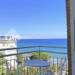 ** Aparthotel Cristallo Italia
