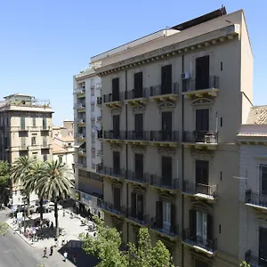 ** Hotel Roma 62 Italia